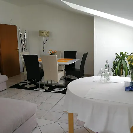 Ferienwohnung * Bad Konig
