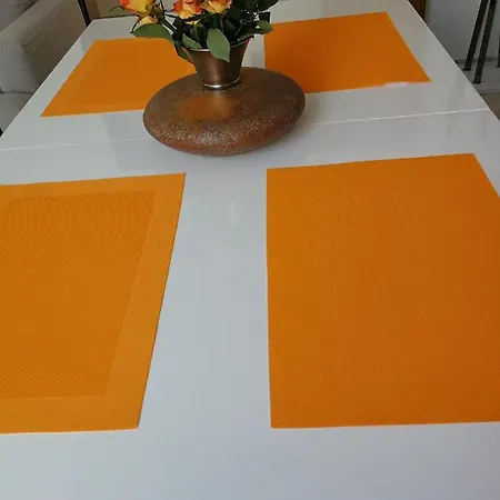 Apartment Ferienwohnung *
